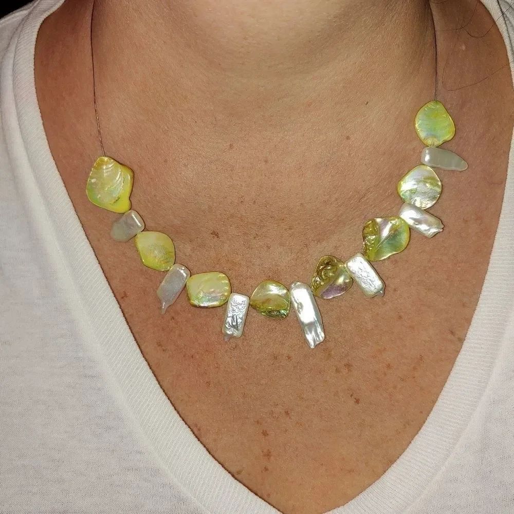 Handmade Necklace & Bracelet Set Mother of pearl iridescent green shell